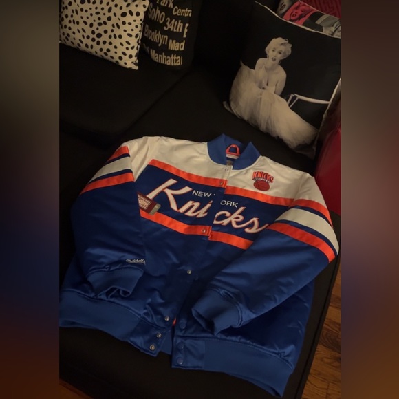 Sold - Picture 3 of 13